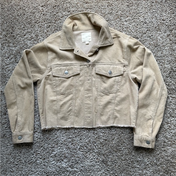 TGLA Beige Corduroy Cropped Ribbed Jacket size - large (can fit medium) - Picture 1 of 5